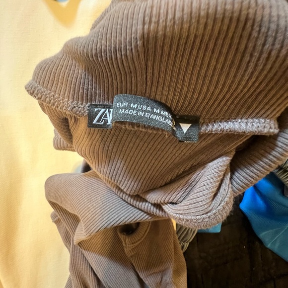 Zara turtleneck body on midi dress - Picture 3 of 3